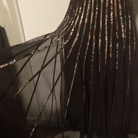 Stunning Cache Midi Dress - Picture 5 of 15